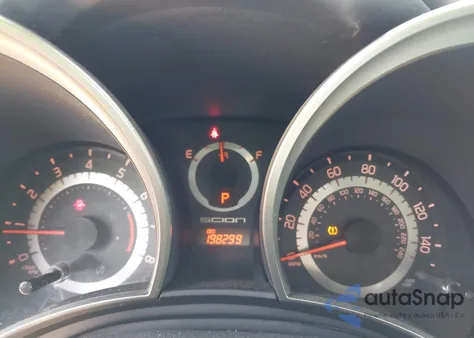 2011 Scion Tc z USA, uszkodzony, nr VIN JTKJF5C78B3021133